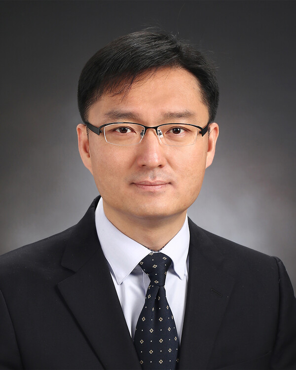 단국대학교 초빙교수 정성권